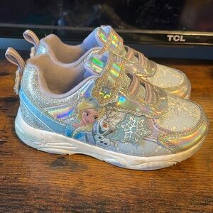 Frozen, Elsa Anna sneakers, Velcro girls shoes, size 9c